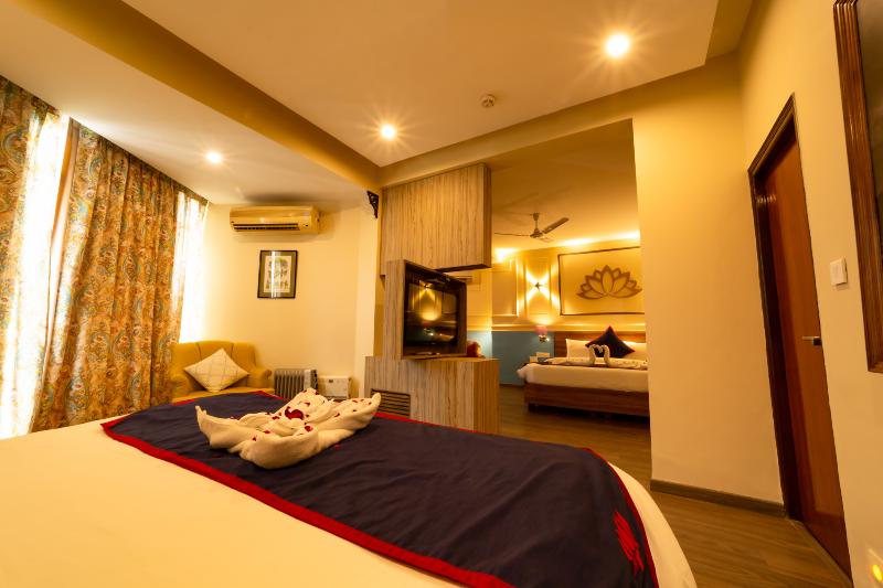 Hotel Ganga Kinare, Rishikesh - Family Room4